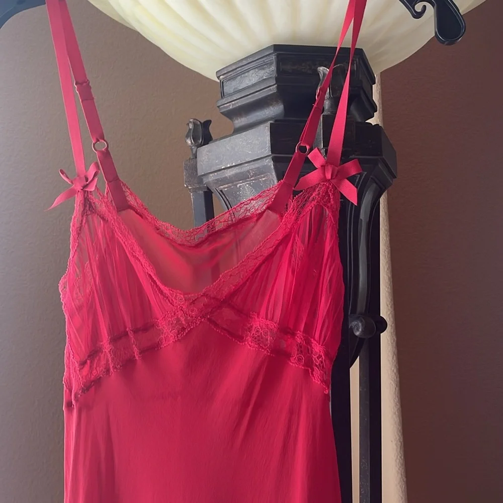 Beautiful sexy silk Agent Provocateur sleep wear - Picture 4 of 6